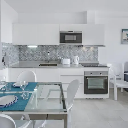 Ocean View Floor Wifi Aircon 09 Apartament *